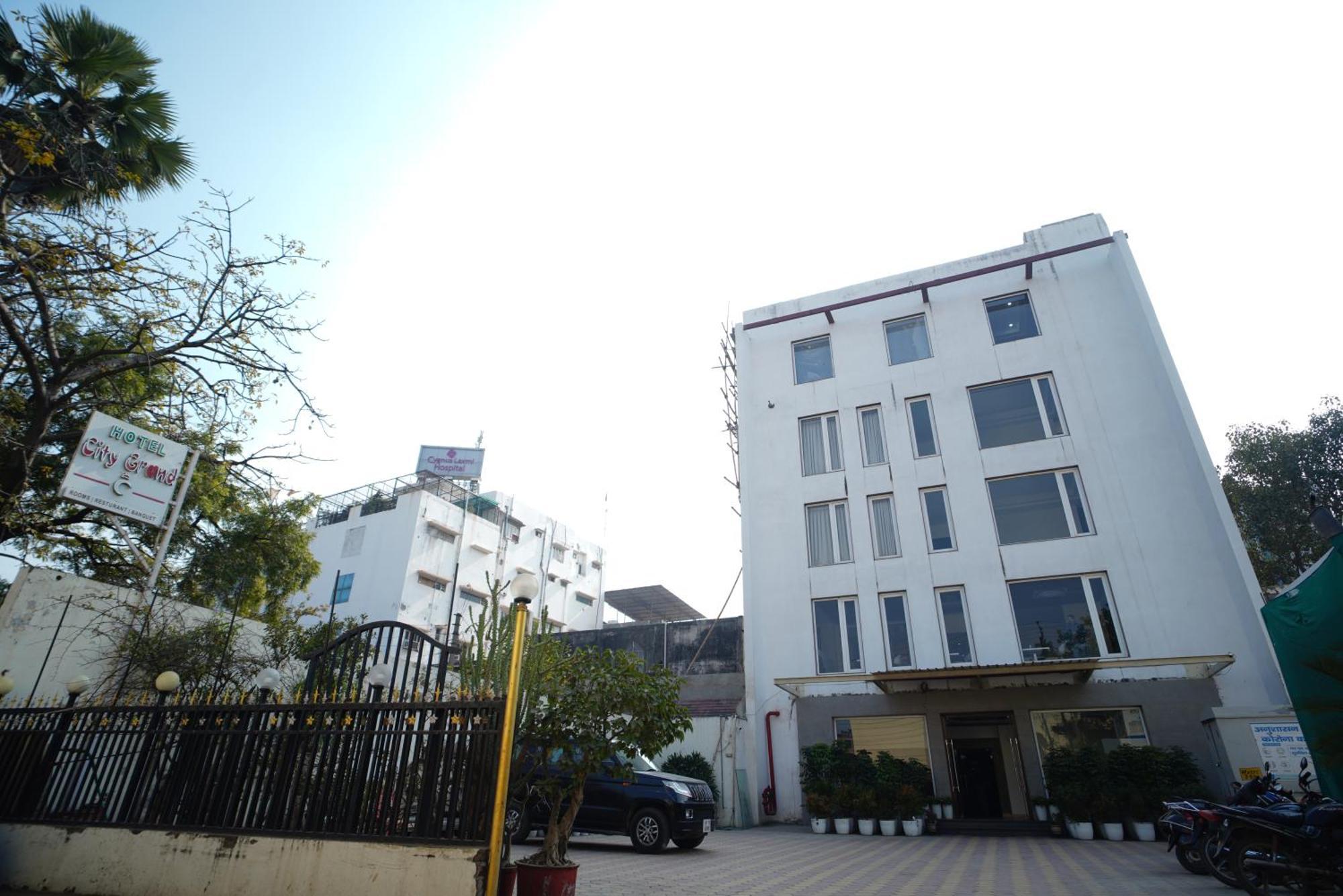 Hotel Grand Varanasi